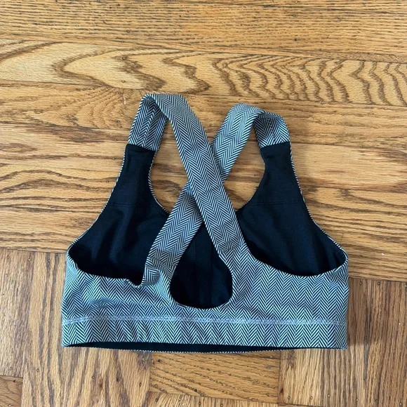 Lululemon All Sport Bra Giant Herringbone Size 8 - Picture 2 of 4